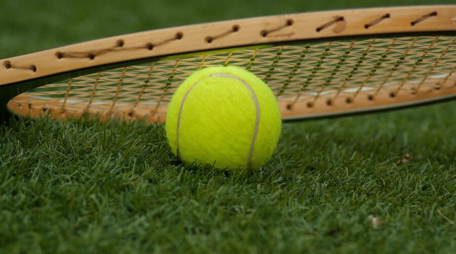 Jakie ćwiczenia ułatwią naukę gry w tenisa?